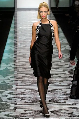Look 16